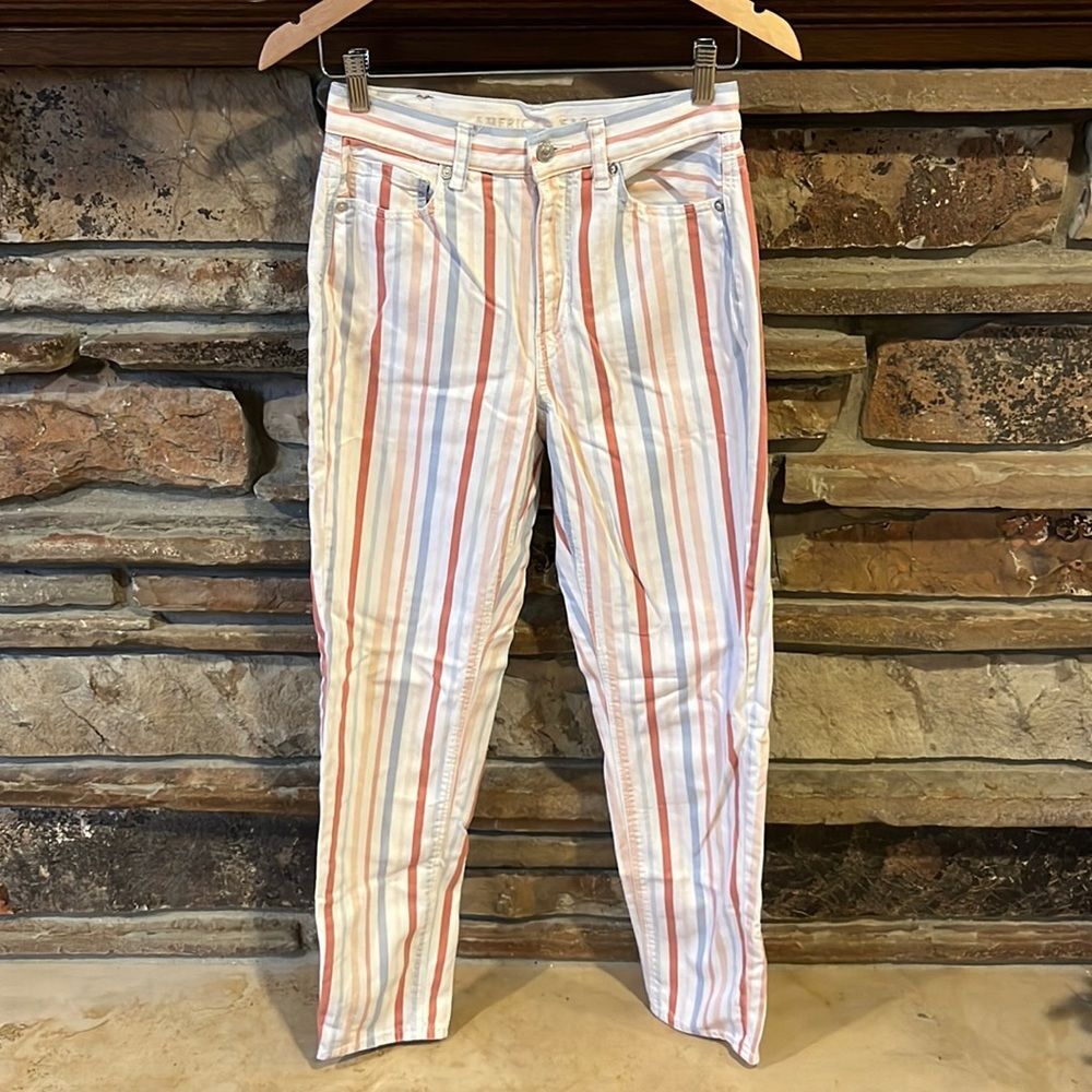 American Eagle Mom Jeans White with Multicolor Stripes